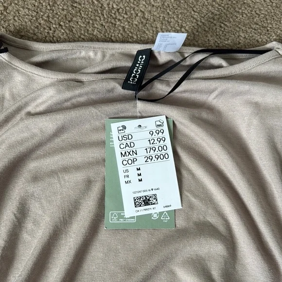 H&M Cap-Sleeved Top - Picture 2 of 4